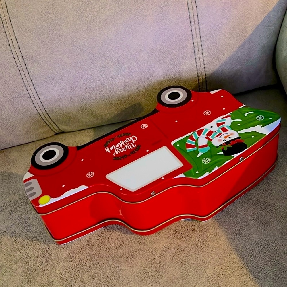 ☃️🦌🎄 2 CHRISTMAS HOLIDAY RED TRUCK SNOWMAN REINDEER TIN STORAGE GIFT CONTAINERS - Picture 3 of 15